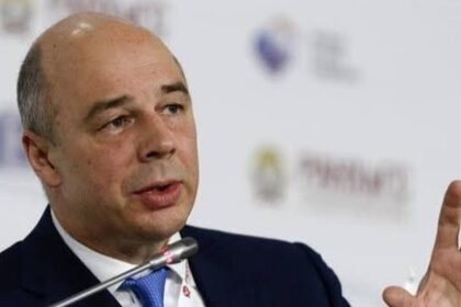 Representantes se retiraron durante el discurso del ministro ruso en el FMI