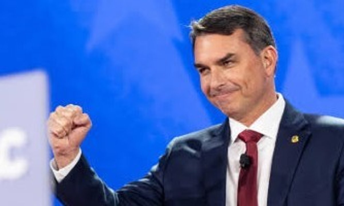 Brasil: la Corte restablece las visitas de Flávio Bolsonaro a su padre