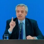 Alberto Fernández debatió en la Di Tella y recordó una vieja crítica de Milei
