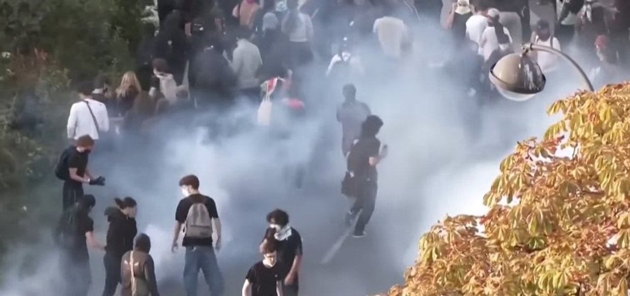 Francia anticipa una protesta estudiantil con apoyo de los “chalecos amarillos”