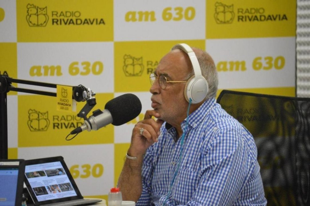 Oscar González Oro recibió un homenaje en los Martín Fierro de Radio