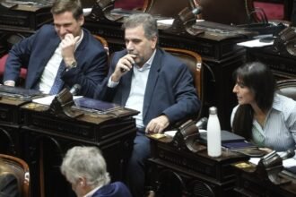 Diputados envió a comisión el proyecto sobre deudas tras una sesión de 15 horas