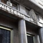 El Tesoro renovó el 136% de los vencimientos y absorbió pesos del mercado